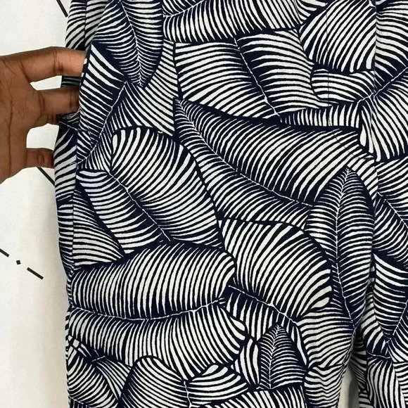 Ann Taylor Leaf Botanical Cropped Pants - Picture 5 of 9